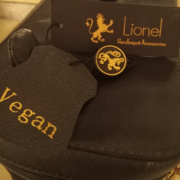 Lionel Vegan Cat Makeup Bag (Only 1 of a 2 part set) - Picture 4 of 7
